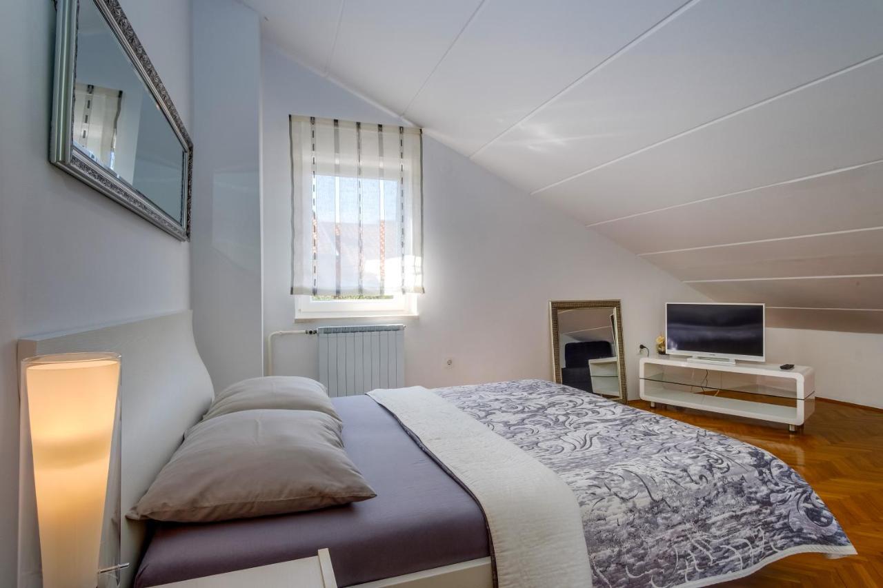 Leonida Leilighet Mali Lošinj Eksteriør bilde